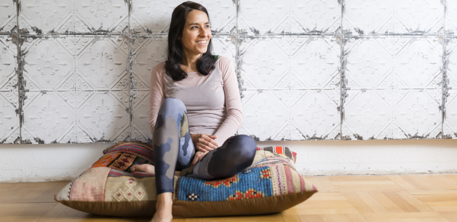 Anja Mollo Yogalehrerin Anja Mollo unterrichtet Yoga Anfängerkurs in Schorndorf.